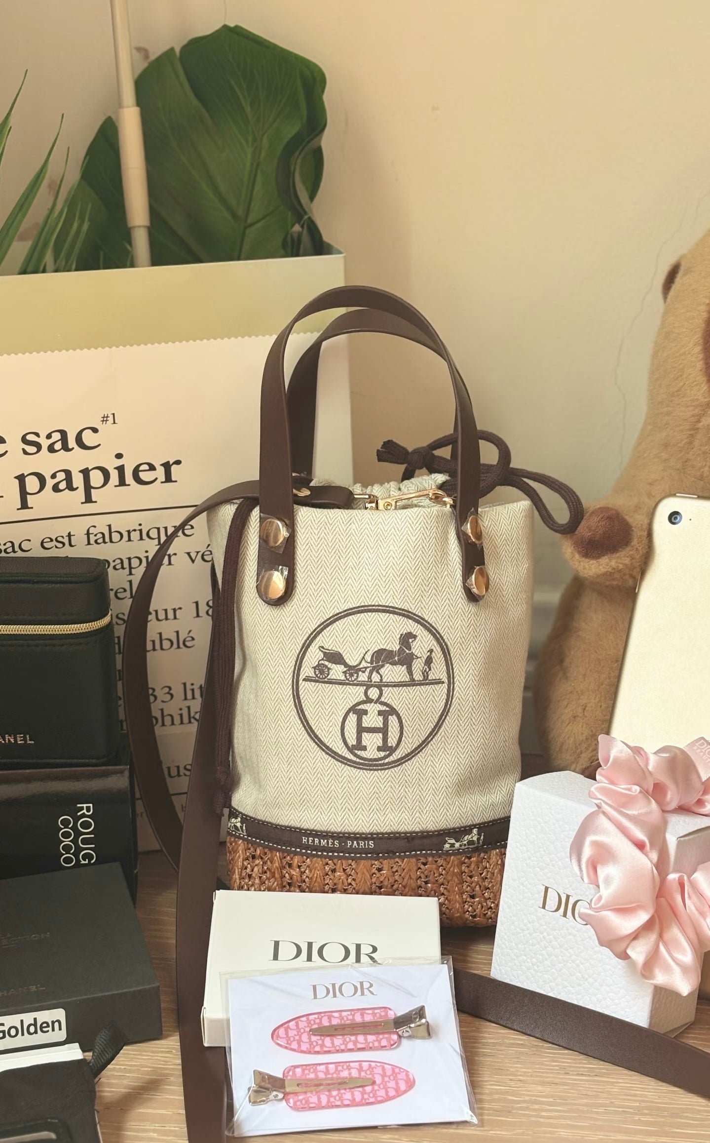 [Limited Collection] Upcycled Dust Bag Rattan Bucket Bag (n/5)